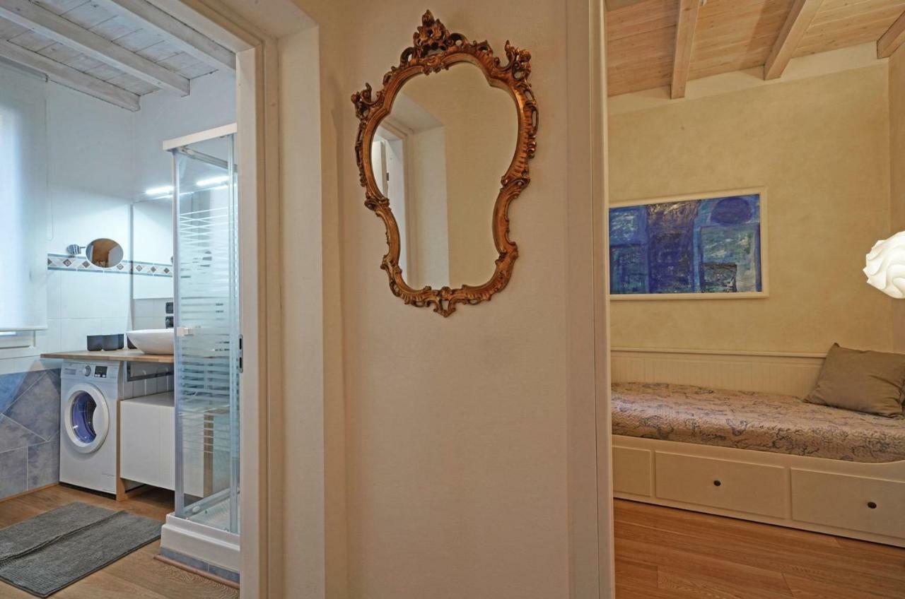 L'Orologio Apartment Salo Luaran gambar