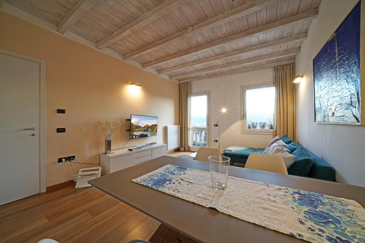 L'Orologio Apartment Salo Luaran gambar