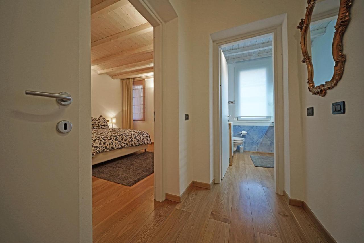 L'Orologio Apartment Salo Luaran gambar